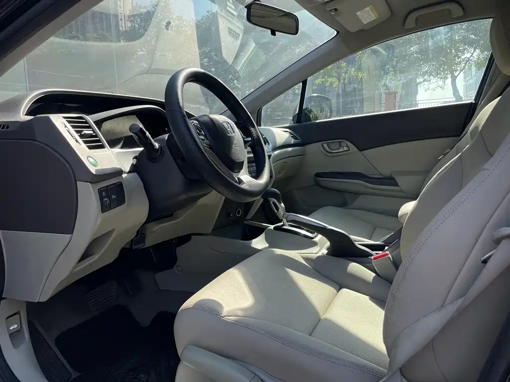 Honda Civic — миниатюра 5