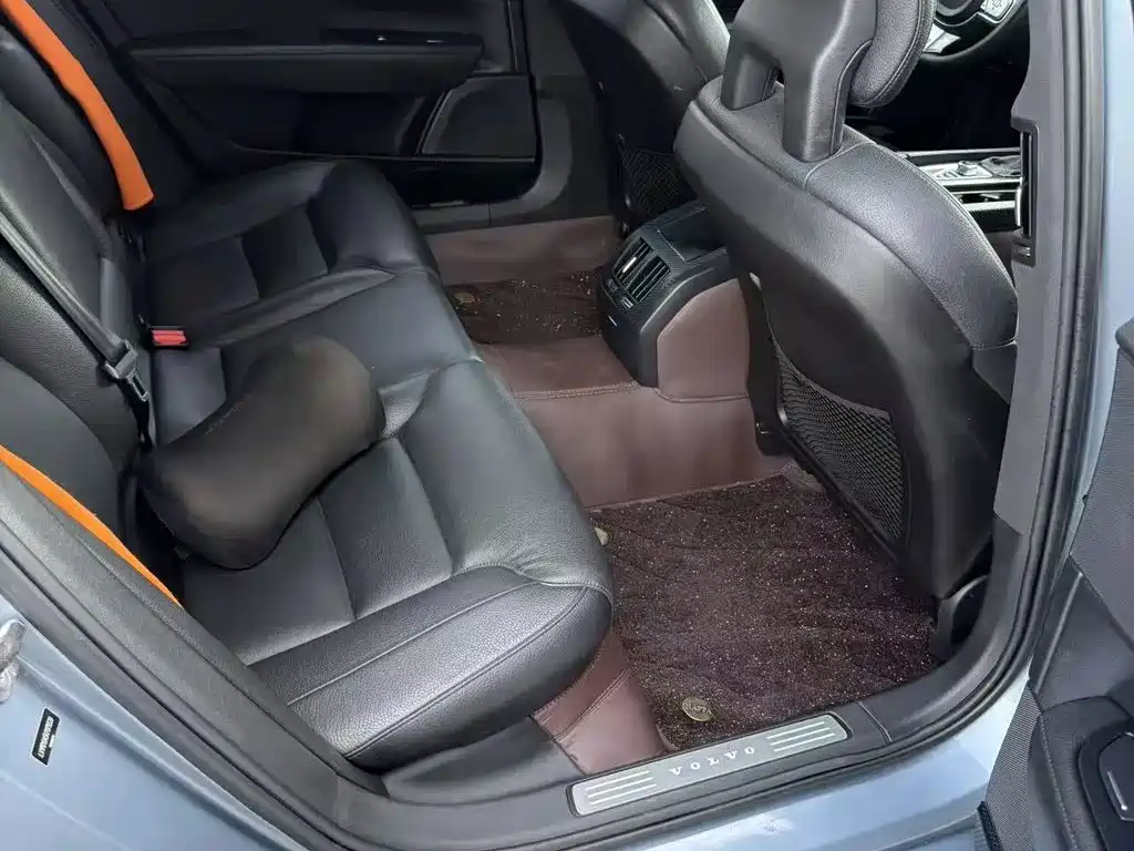 Volvo S90 — миниатюра 6