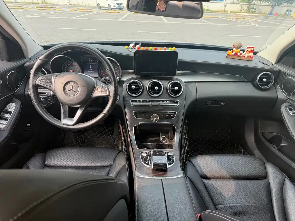 Mercedes-Benz C-Class — миниатюра 9