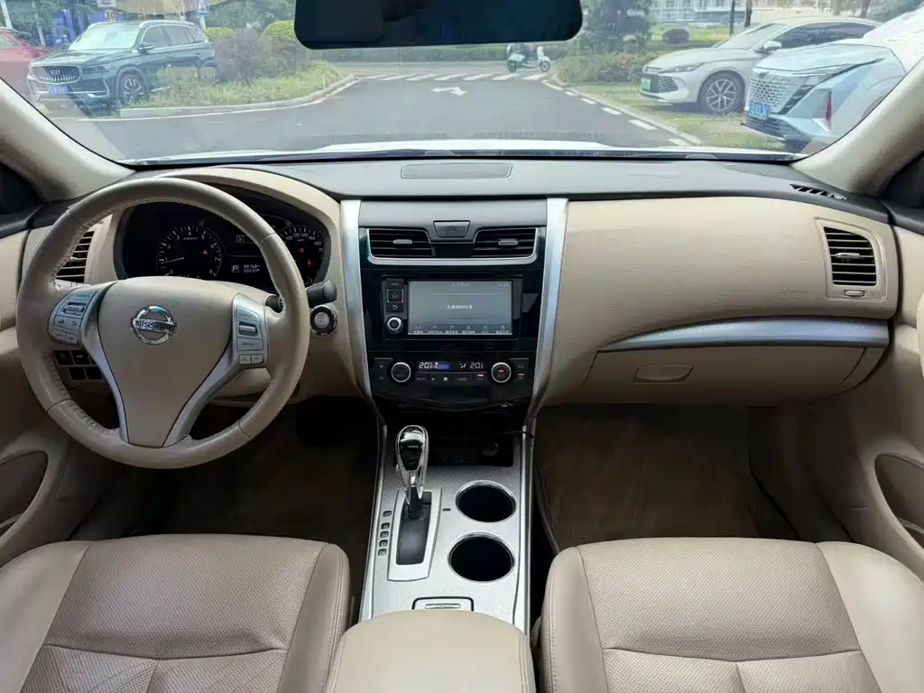 Nissan Teana — миниатюра 8