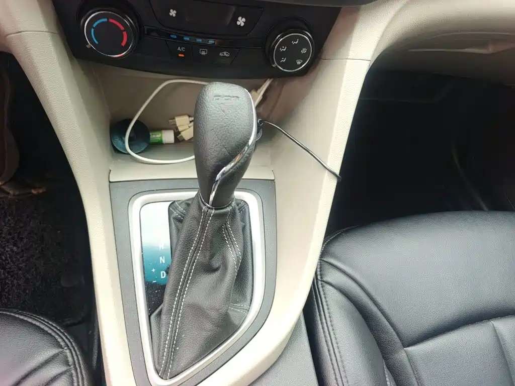 Buick Excelle — миниатюра 7