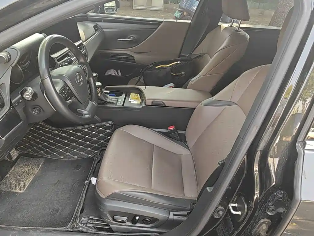 Lexus ES — миниатюра 15