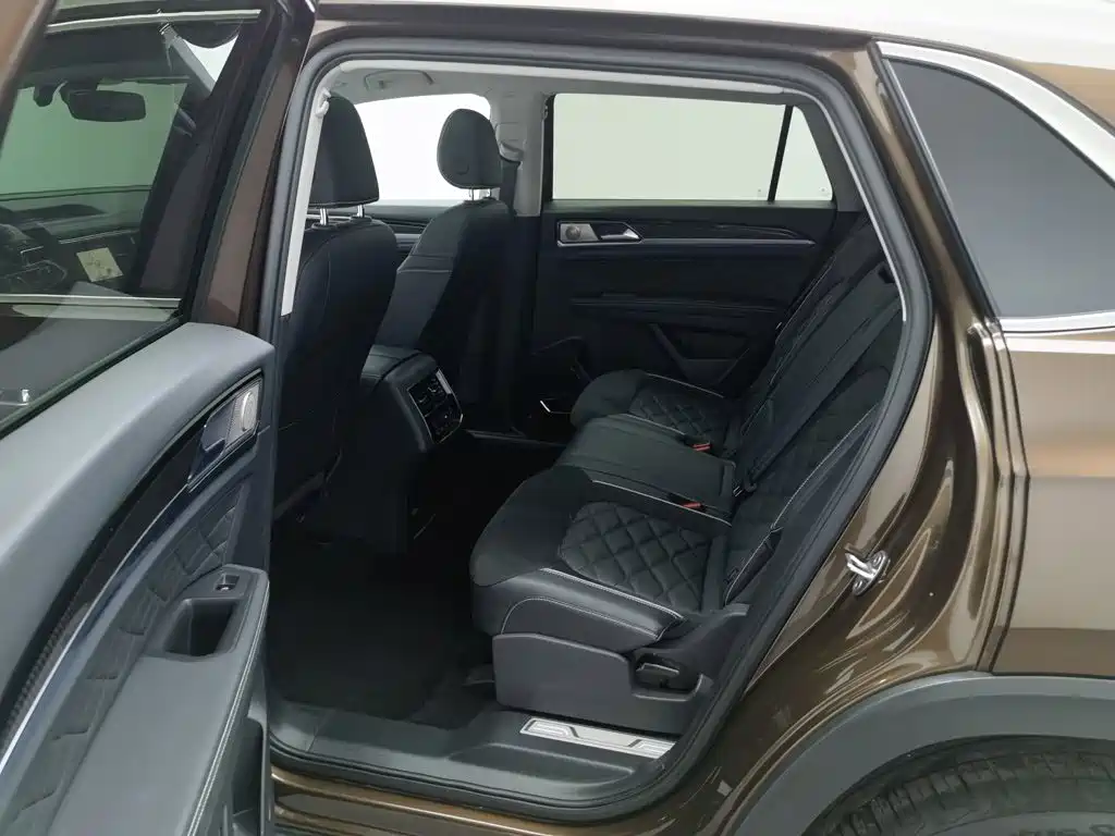 Volkswagen Teramont — миниатюра 15