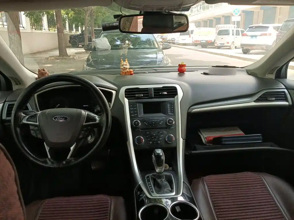 Ford Mondeo — миниатюра 5