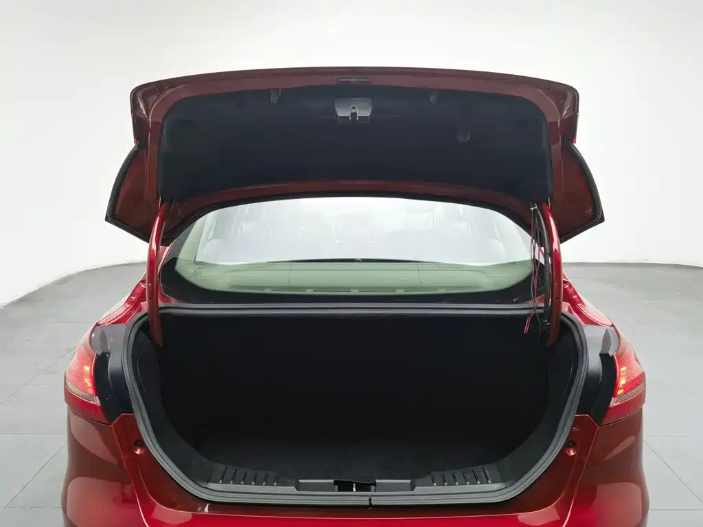 Ford Focus — миниатюра 16