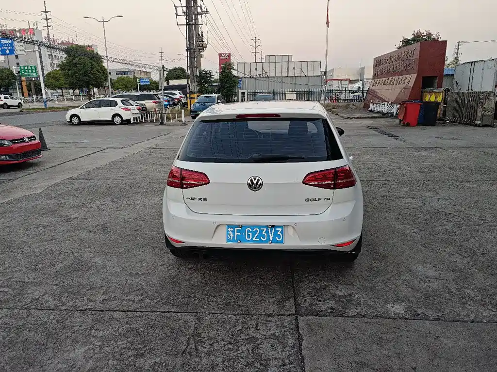 Volkswagen Golf — миниатюра 6