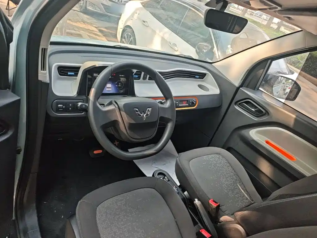 Wuling MINIEV — миниатюра 10