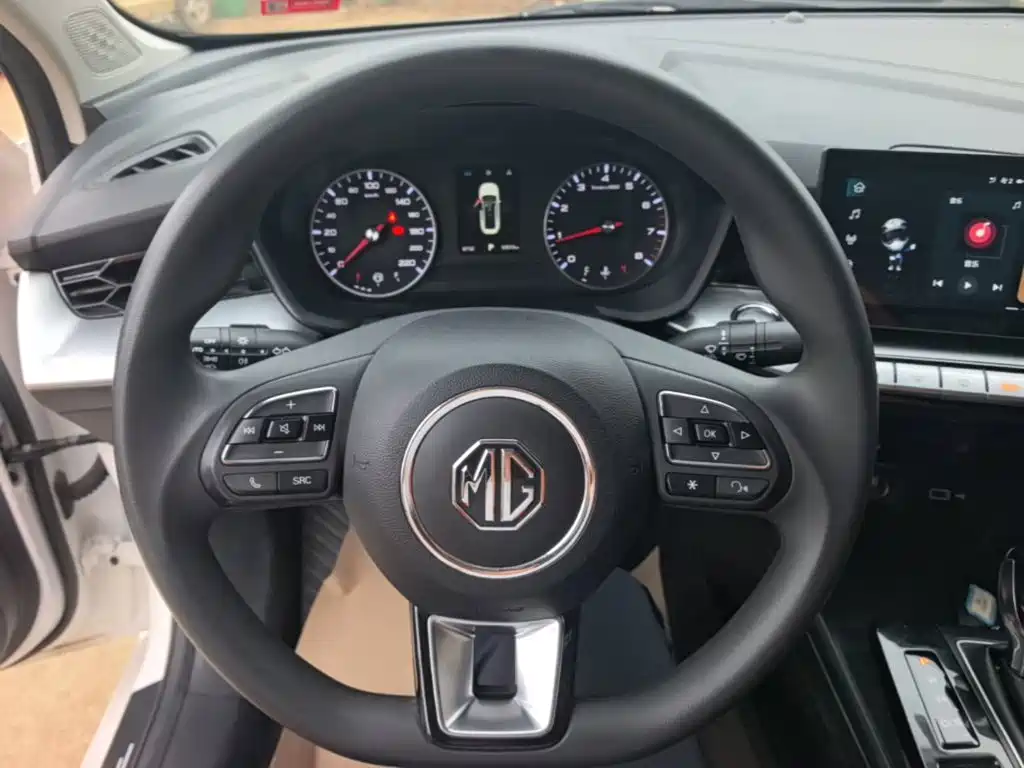 MG MG5 — миниатюра 11