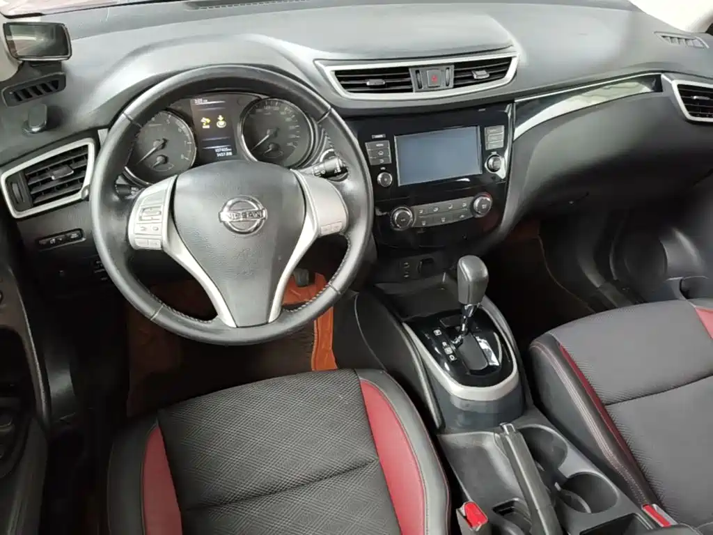 Nissan Qashqai — миниатюра 10