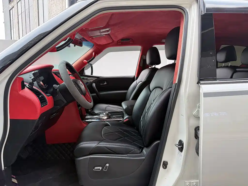 Nissan Patrol — миниатюра 10