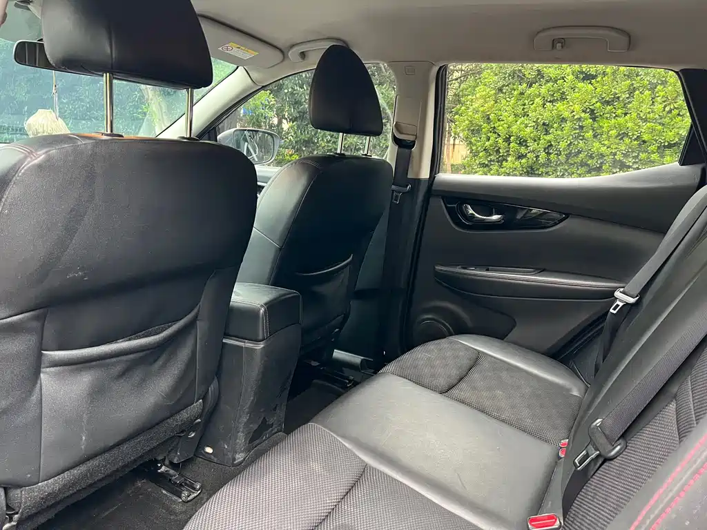 Nissan Qashqai — миниатюра 6