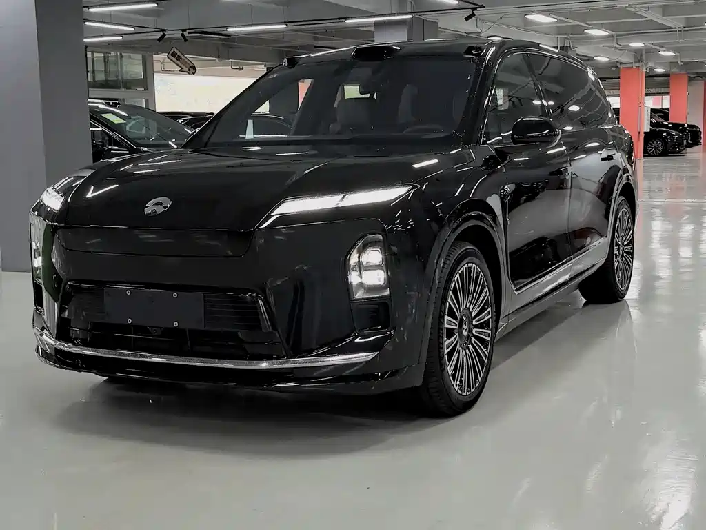NIO ES8
