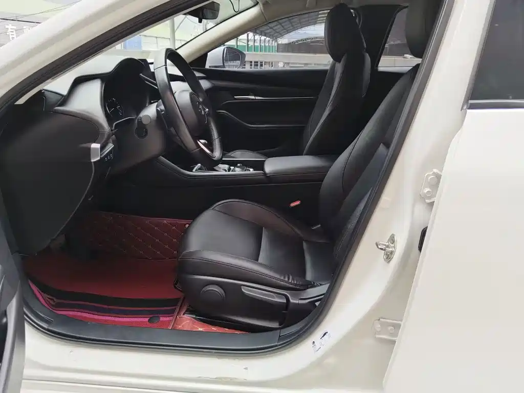 Mazda 3 Axela — миниатюра 7