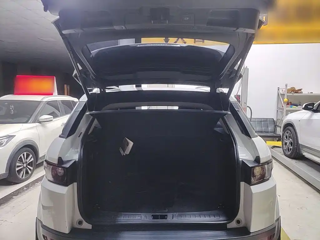 Land Rover Evoque — миниатюра 19