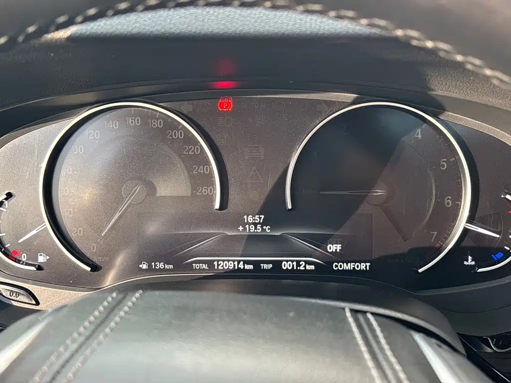 BMW 5 Series — миниатюра 16
