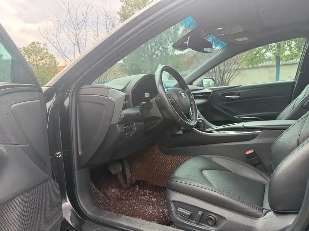 Toyota Avalon — миниатюра 5