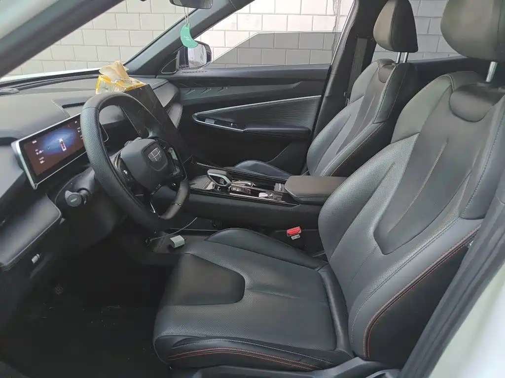 Geely Boyue — миниатюра 8