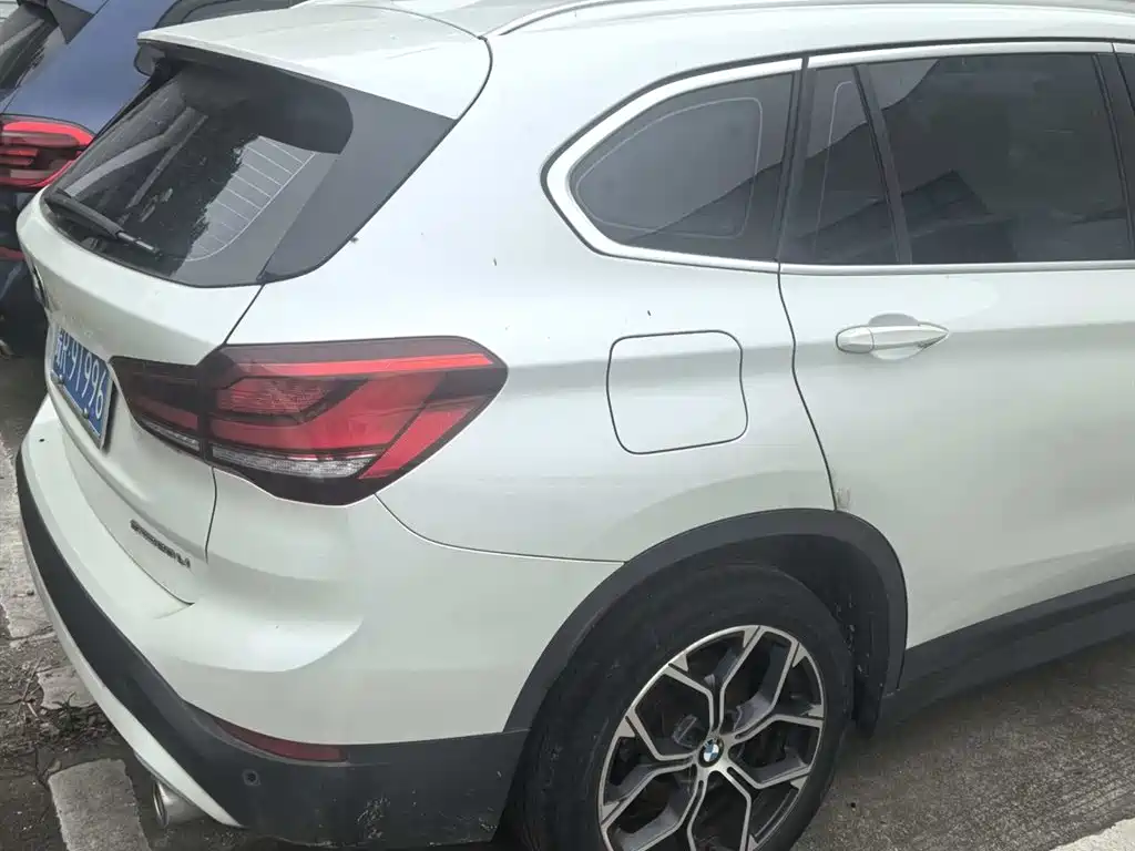 BMW X1 2022 sDrive25Li Lead