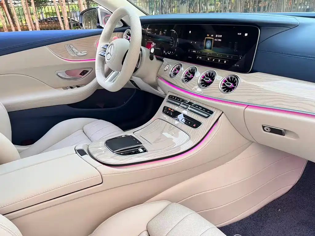 Mercedes-Benz E-Class (Import) — миниатюра 21