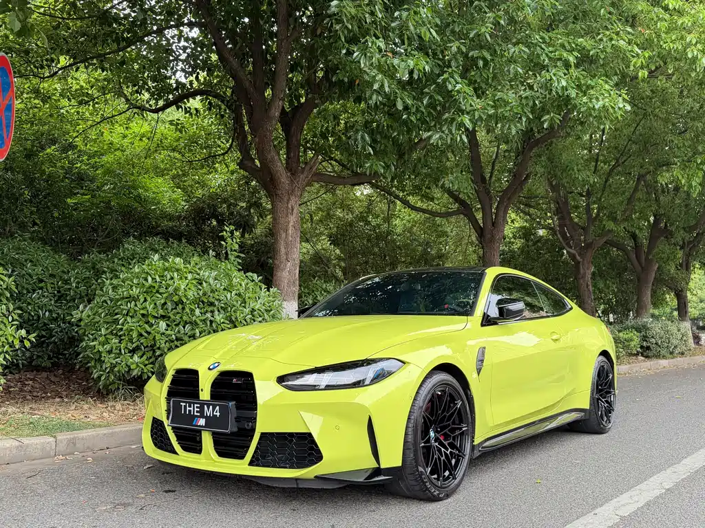 BMW M4 2025