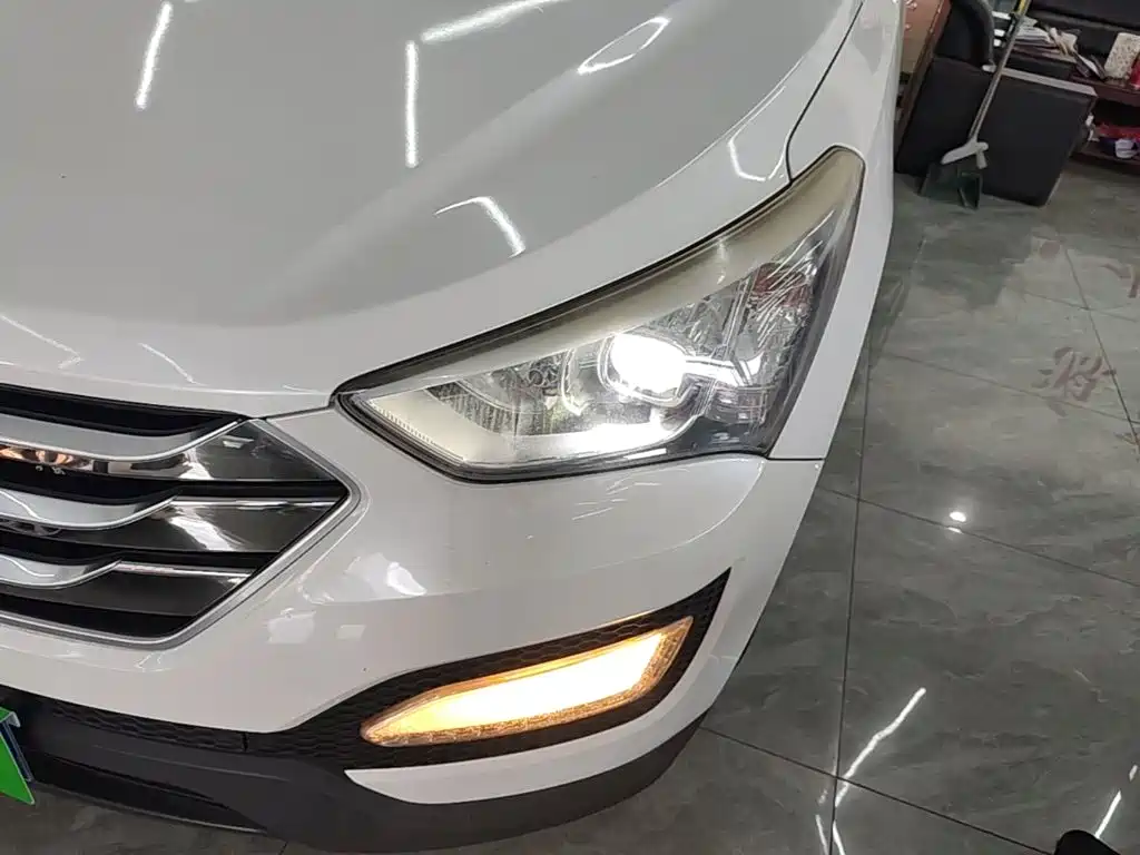 Hyundai Santa Fe — миниатюра 24