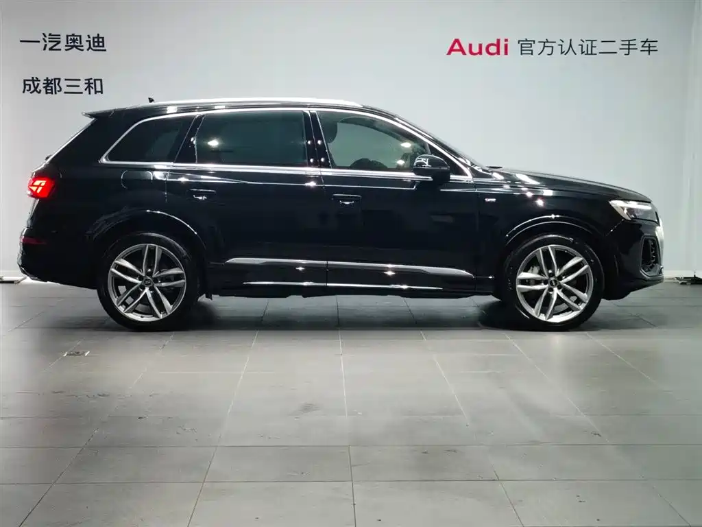 Audi Q7 — миниатюра 3
