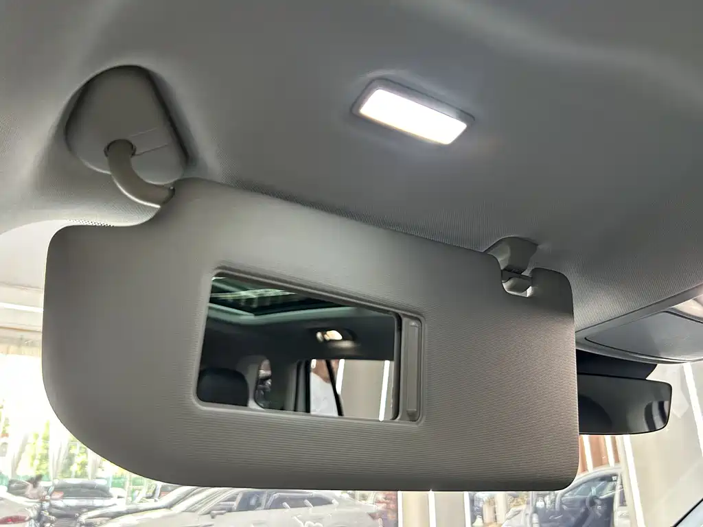 Roewe RX5 MAX — миниатюра 25