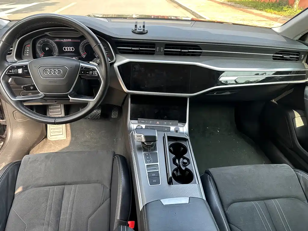 Audi A7L — миниатюра 9