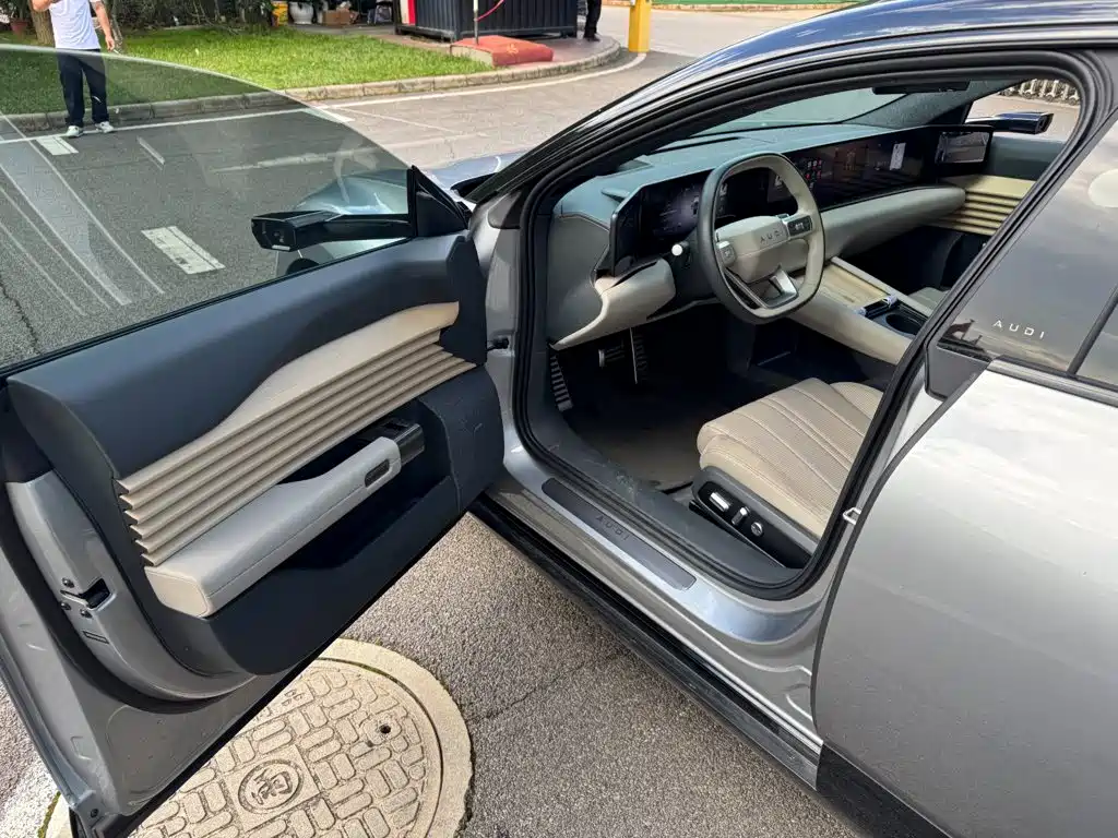 Audi E5 Sportback — миниатюра 12