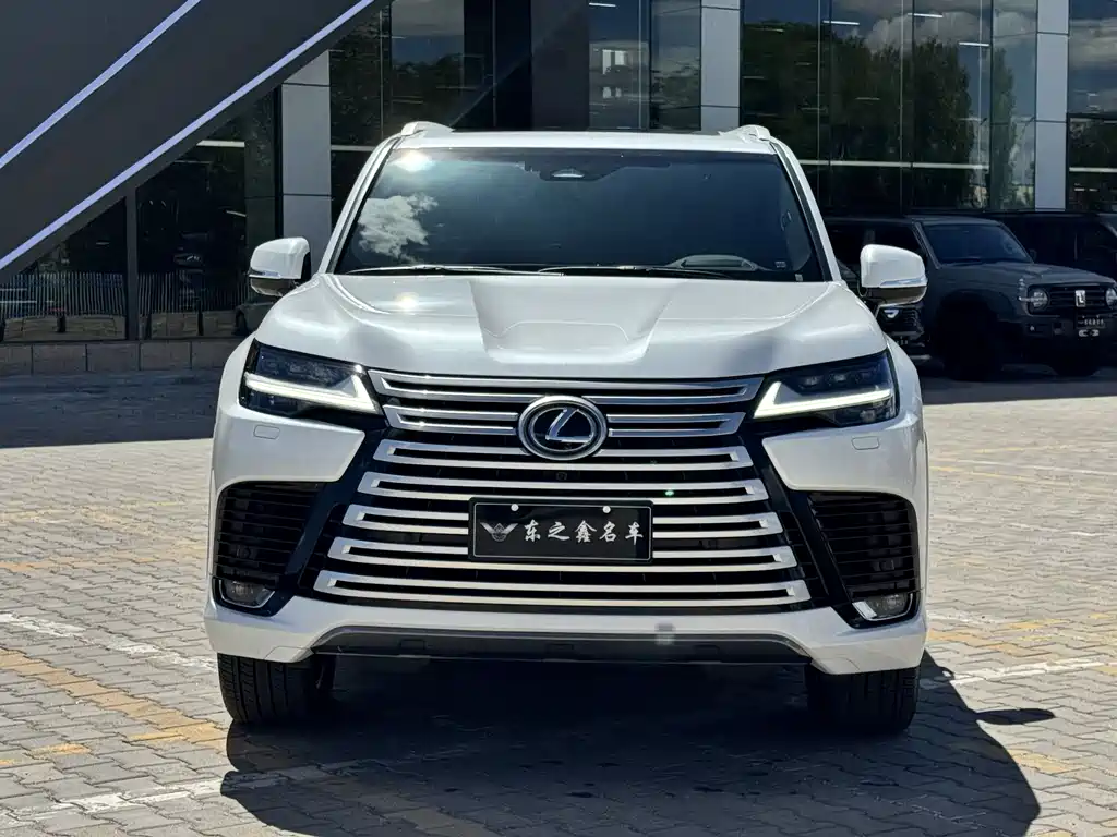Lexus LX 2025 700h