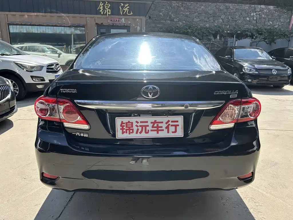 Toyota Corolla — миниатюра 8