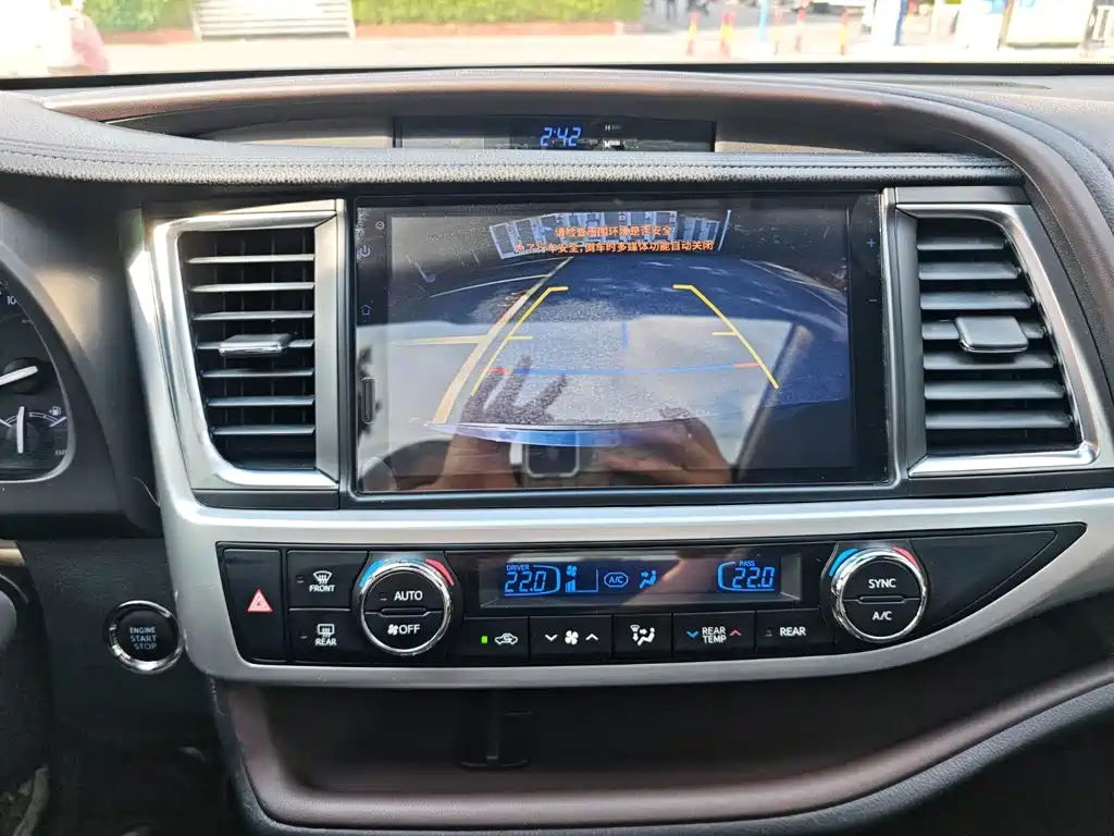 Toyota Highlander — миниатюра 15
