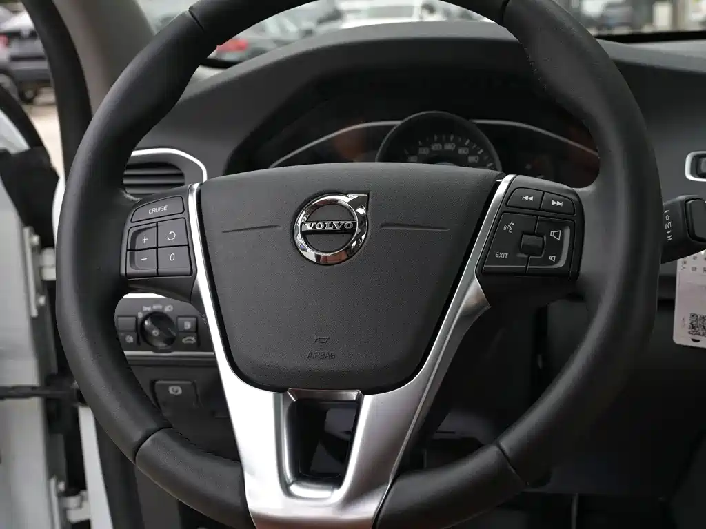 Volvo S60 — миниатюра 7