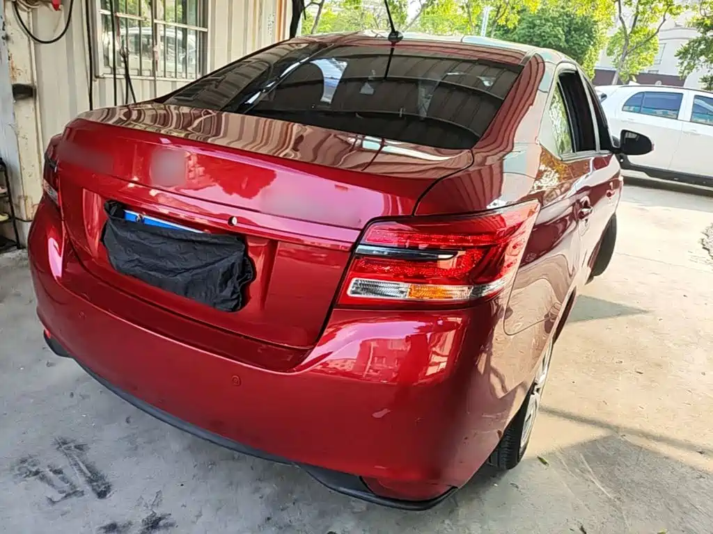 Toyota Yaris L — миниатюра 7