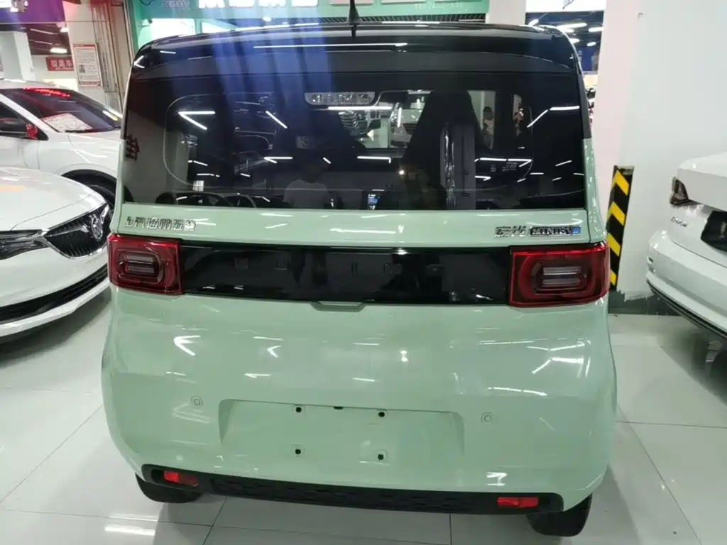 Wuling MINIEV — миниатюра 6