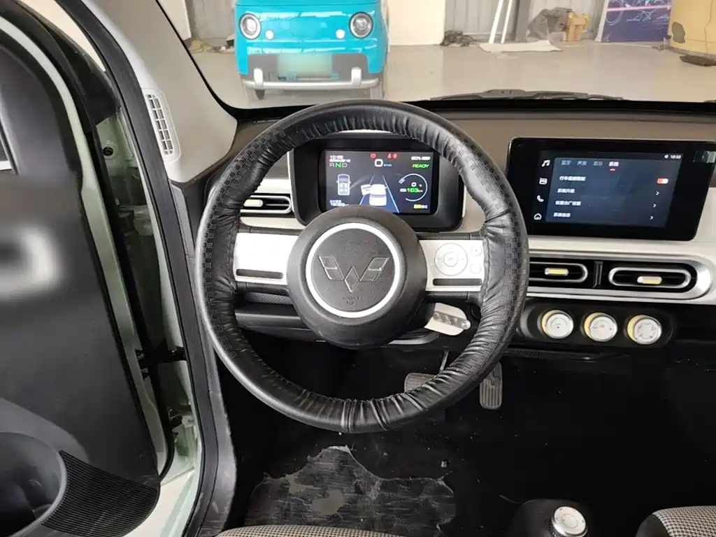 Wuling MINIEV — миниатюра 11