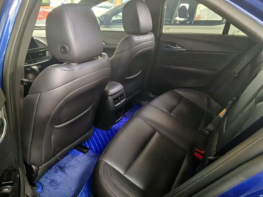 Cadillac CT4 — миниатюра 10