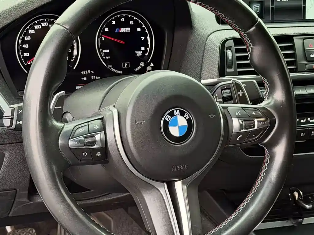 BMW M2 — миниатюра 7