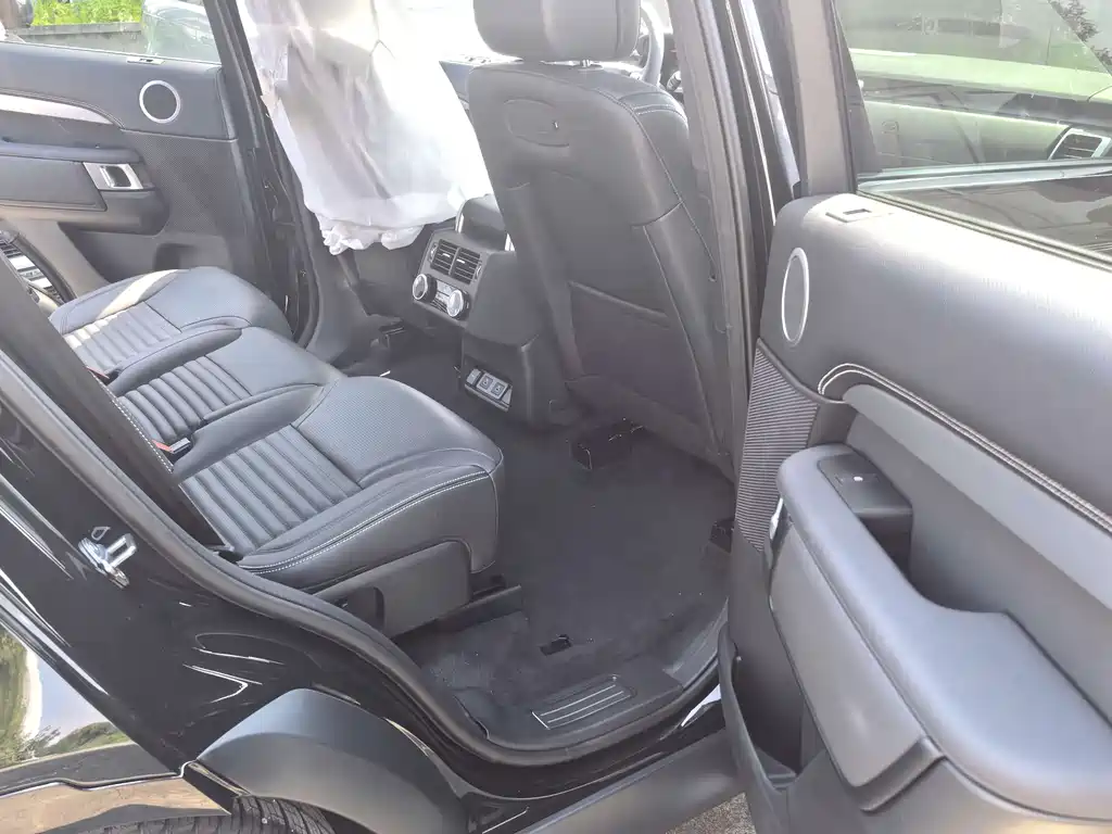 Land Rover Discovery — миниатюра 5
