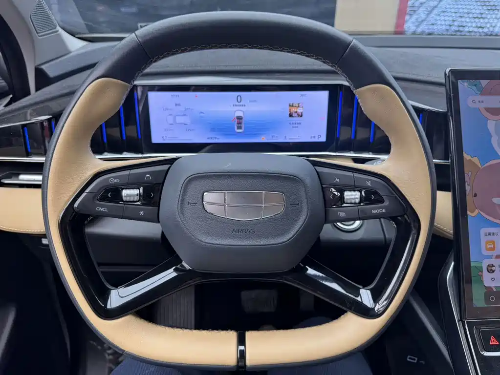 Geely Boyue L — миниатюра 11