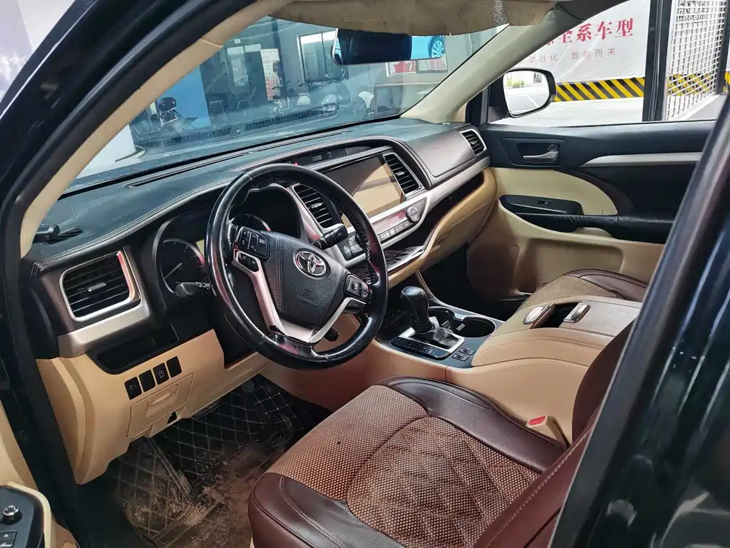 Toyota Highlander — миниатюра 4