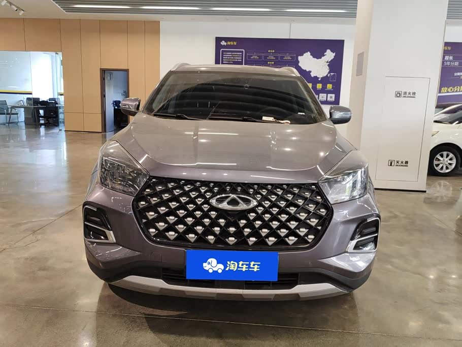 CHERY Tiggo 5x 1.5 л 2026 г. Серебристо-серый, пробег 2900 км