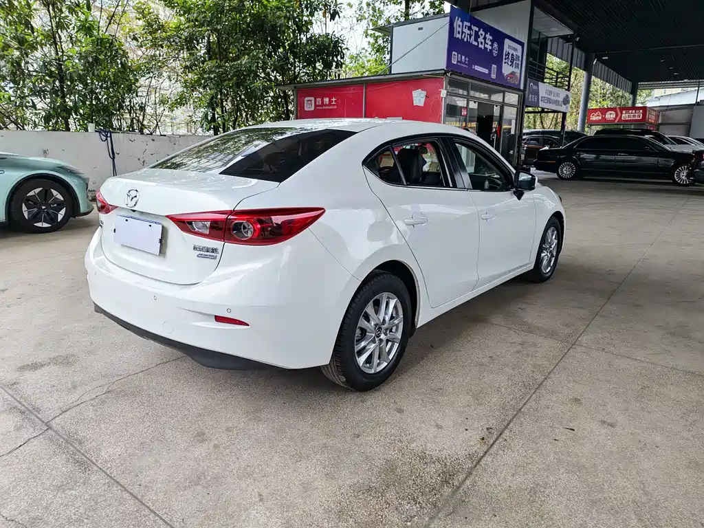 MAZDA 3 ANGKESAILA