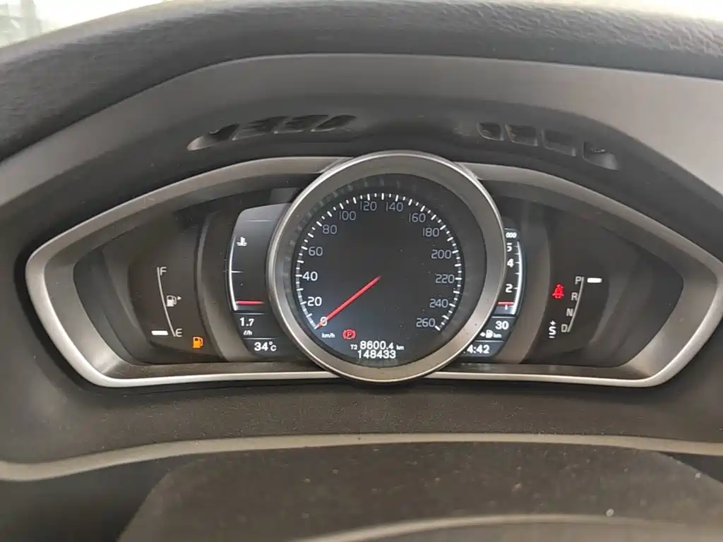 Volvo V40 — миниатюра 12