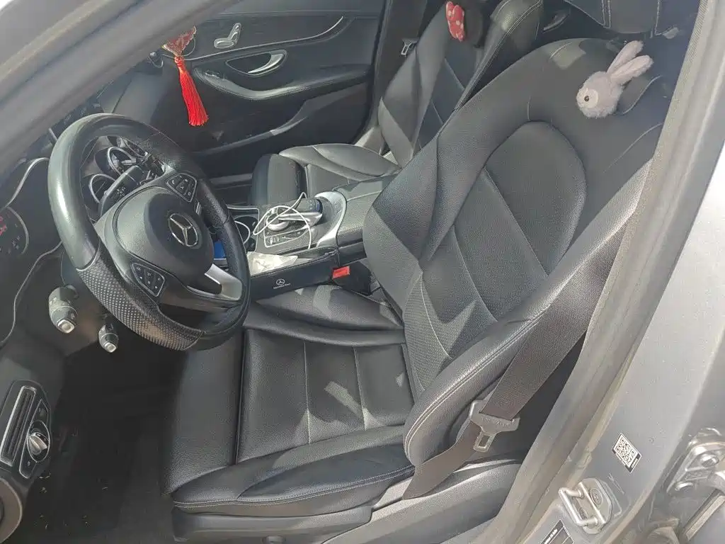 Mercedes-Benz C-Class — миниатюра 12