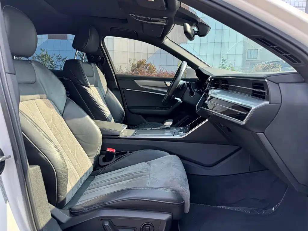 Audi A6L — миниатюра 11