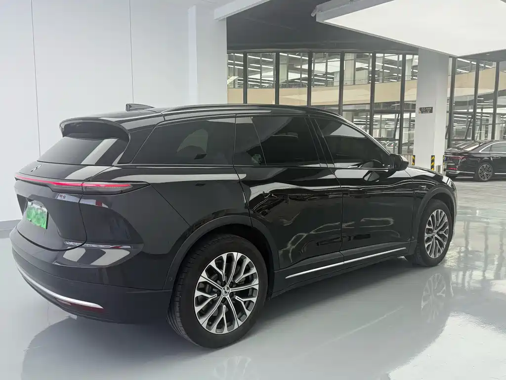 NIO ES6 — миниатюра 6