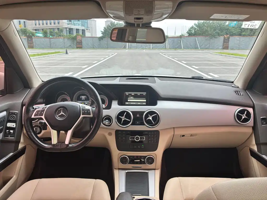 Mercedes-Benz GLK-Class — миниатюра 10