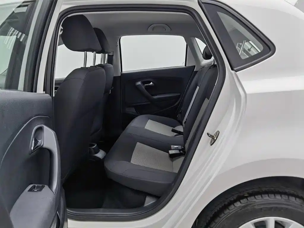 Volkswagen Polo — миниатюра 15