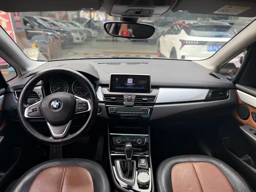 BMW 2 Series Active Tourer 218i Fashion Type, фото 10